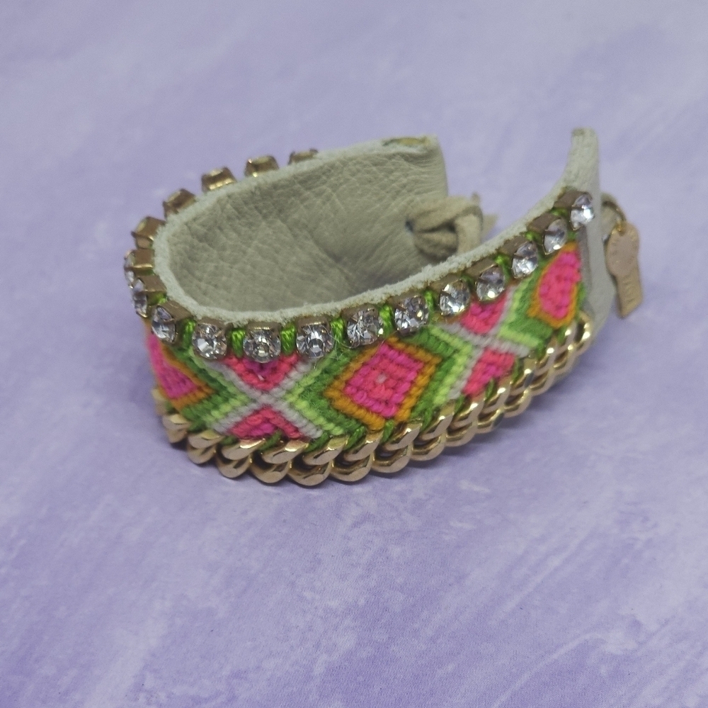👍5 For $20 Luxury Friendship Bracelet Gold Tone & Colored Threads